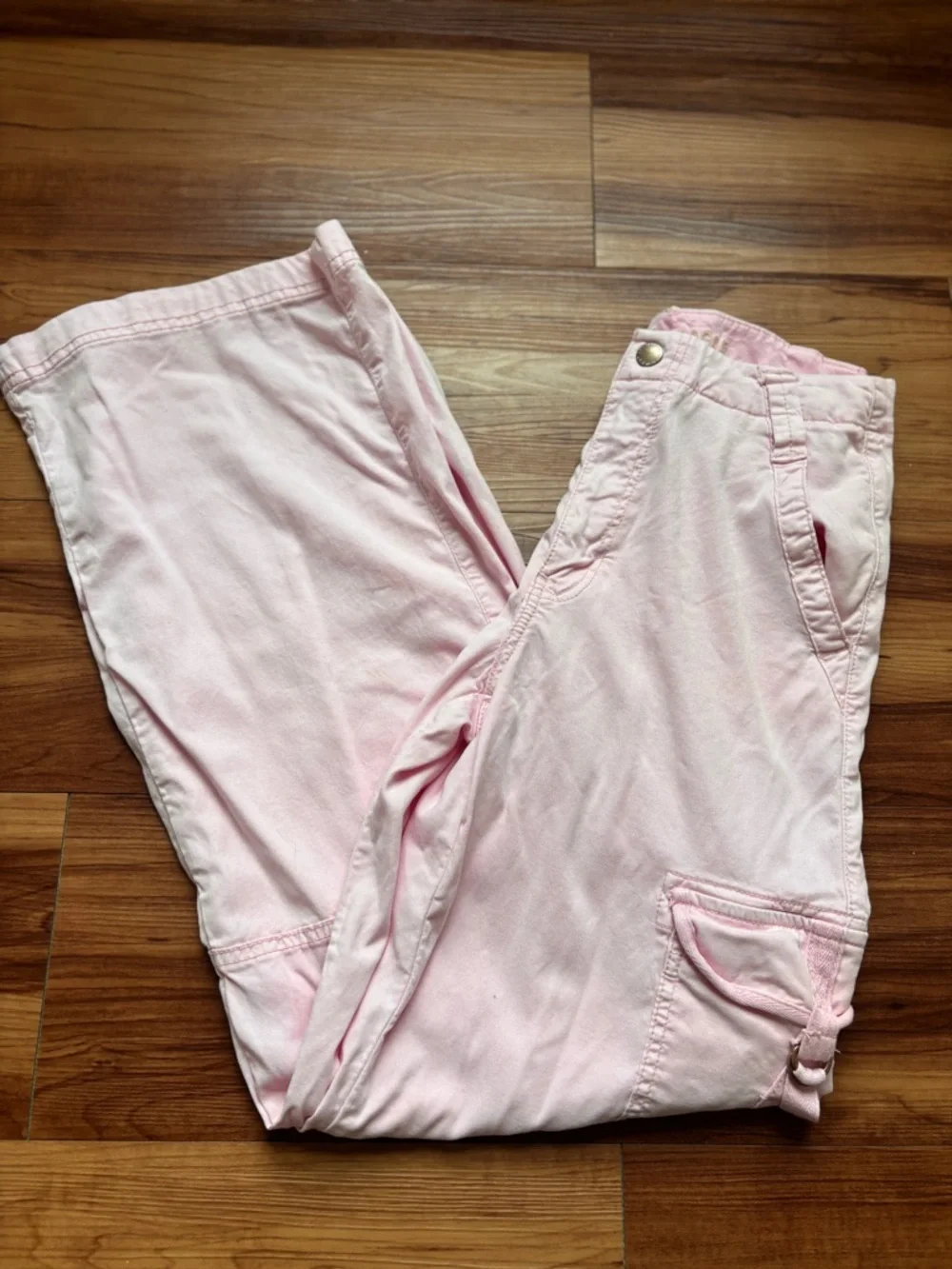 American Eagle Light Pink Cargo Wide-Leg Pants - Picture 6 of 6